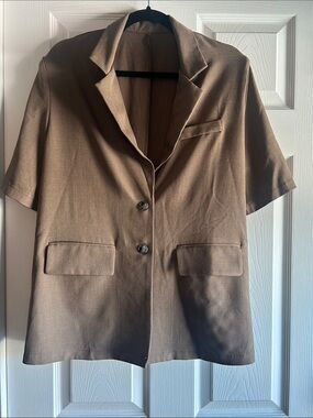 Brown Short-Sleeve Women's Blazer Jacket